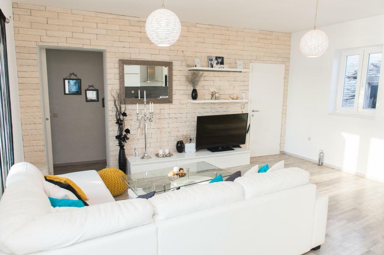 Apartments Cezar Rogoznica  Ngoại thất bức ảnh