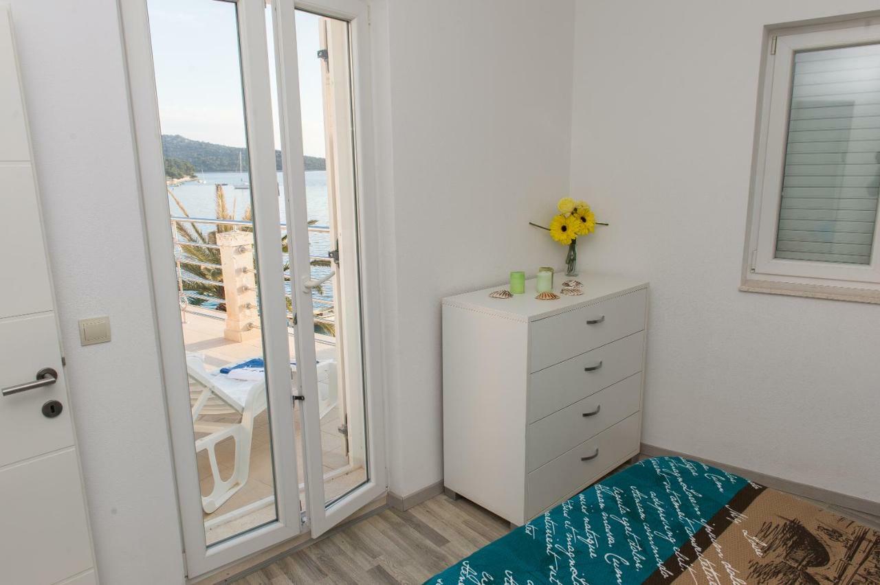 Apartments Cezar Rogoznica  Ngoại thất bức ảnh