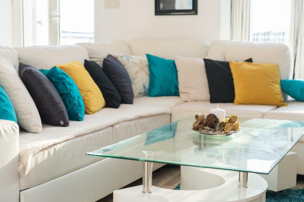 Apartments Cezar Rogoznica  Ngoại thất bức ảnh