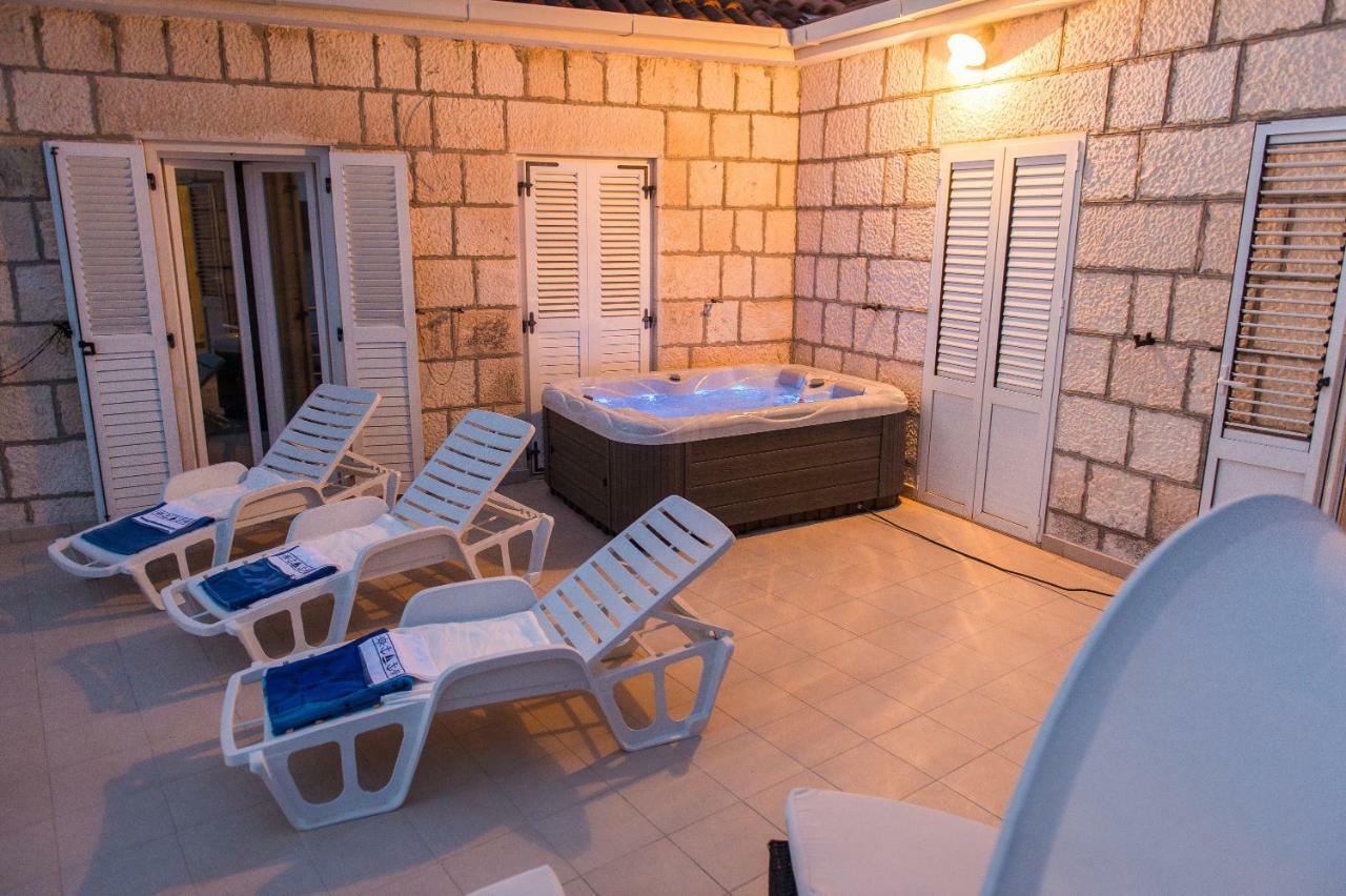 Apartments Cezar Rogoznica  Ngoại thất bức ảnh