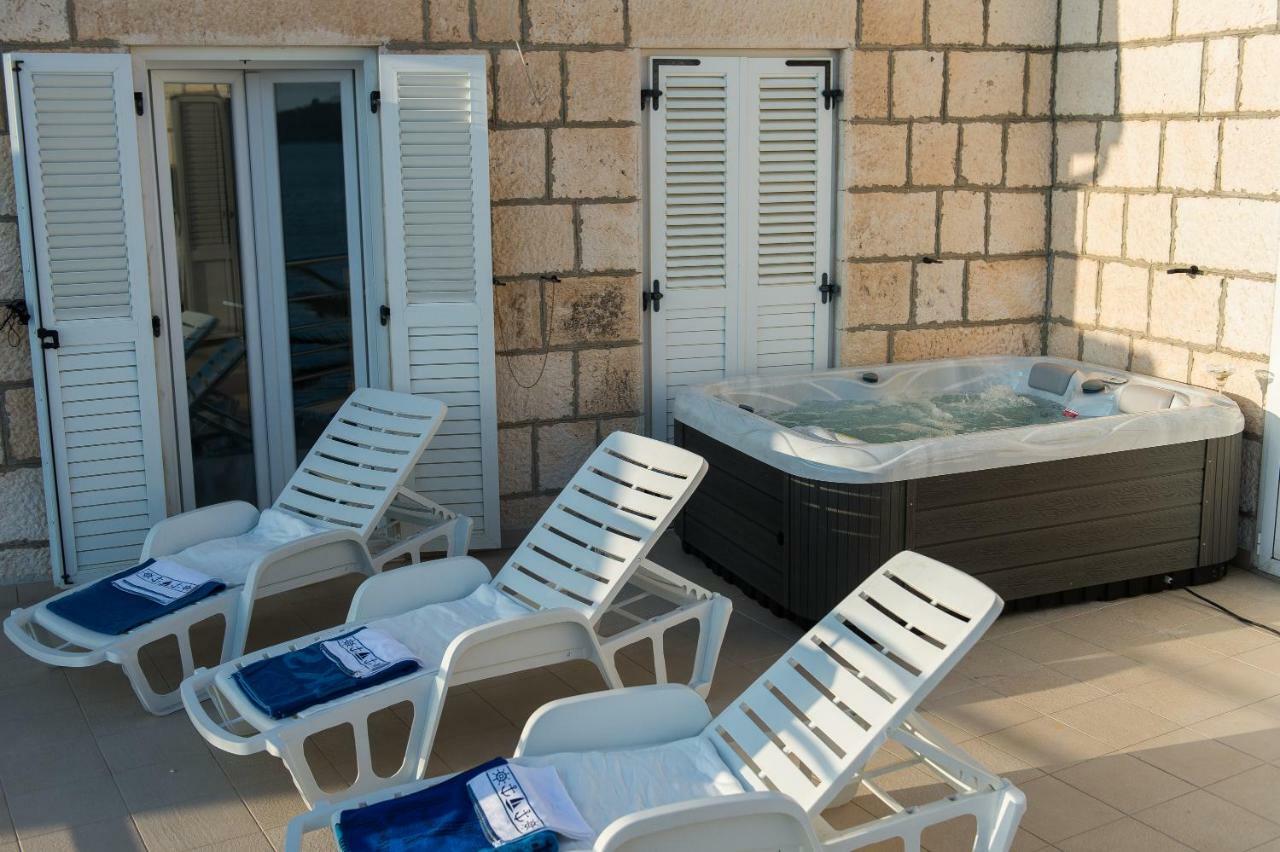 Apartments Cezar Rogoznica  Ngoại thất bức ảnh