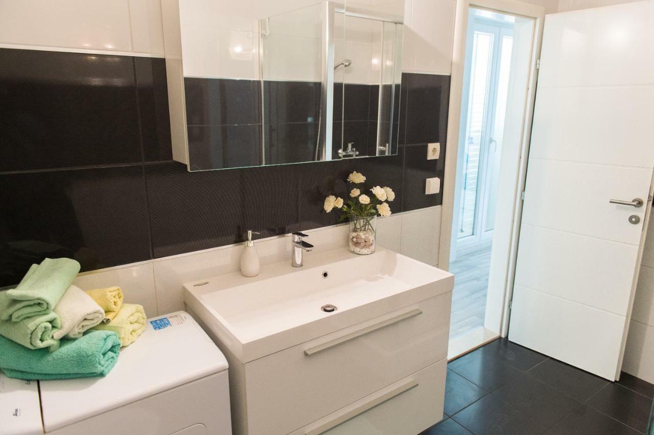 Apartments Cezar Rogoznica  Ngoại thất bức ảnh